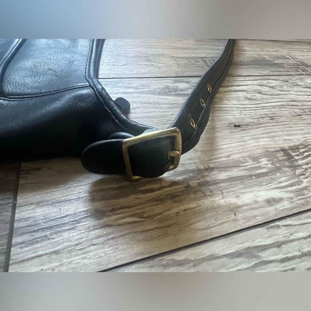 Vintage Coach Medium Slim Duffle Sac in Black Leather - Picture 5 of 16